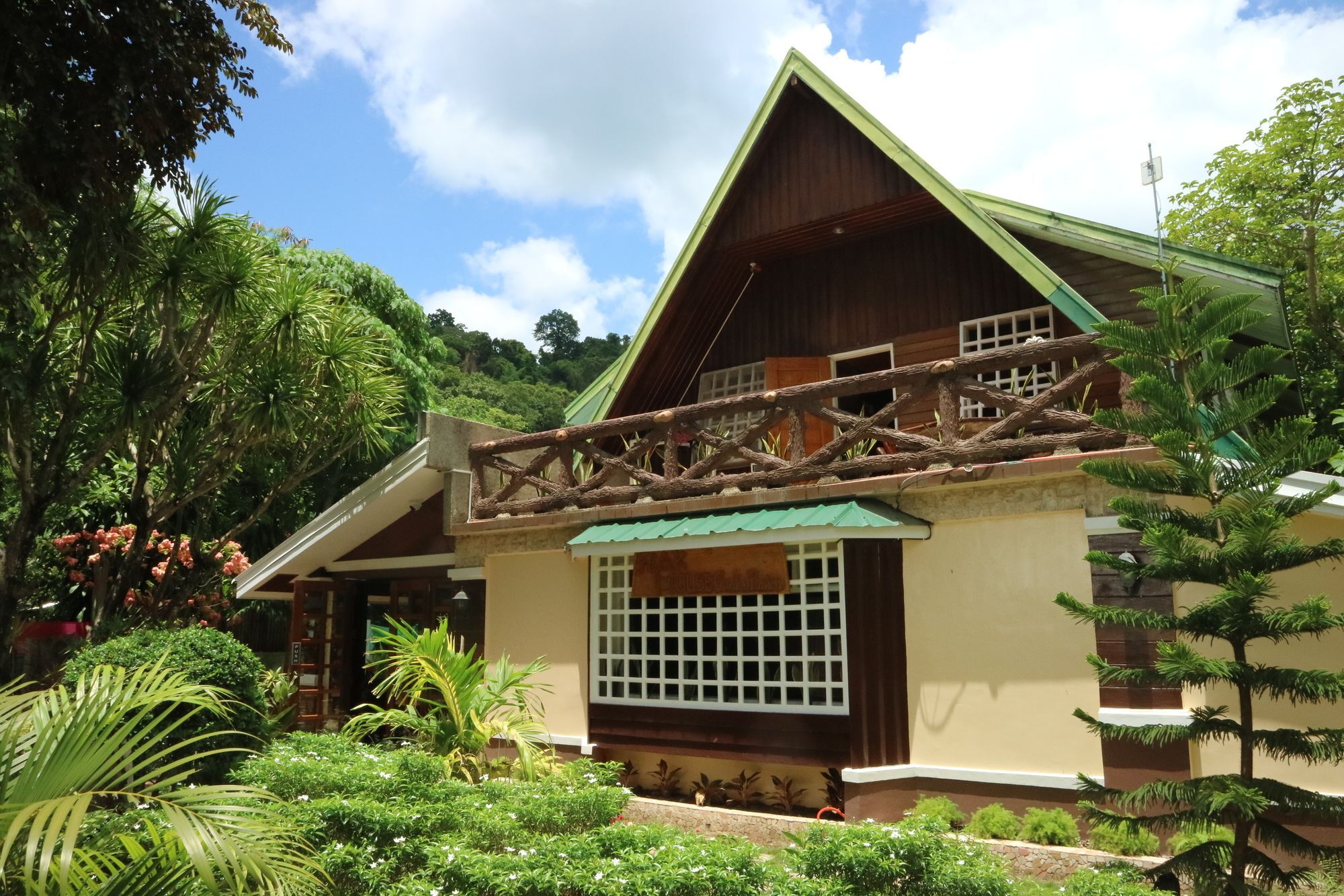 Peak House Garden Pension El Nido Exterior photo